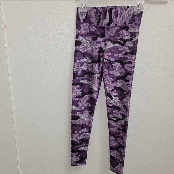 Terez Tall Band 7/8 legging Size Small -Purple Camo Excellent! - Picture 5 of 10